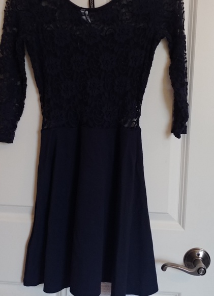 Dress - Picture 2 of 2